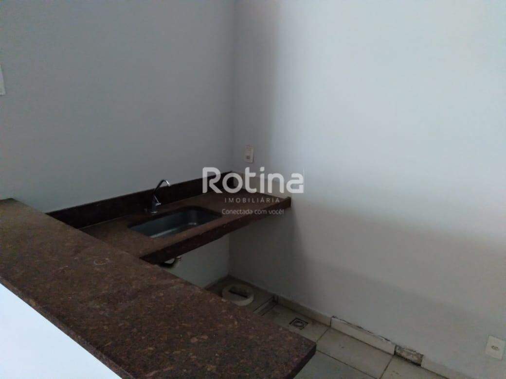 Galpão para alugar, em Uberlândia no bairro Brasil no valor de R$ 10.500,00 - Rotina Imobiliária: 