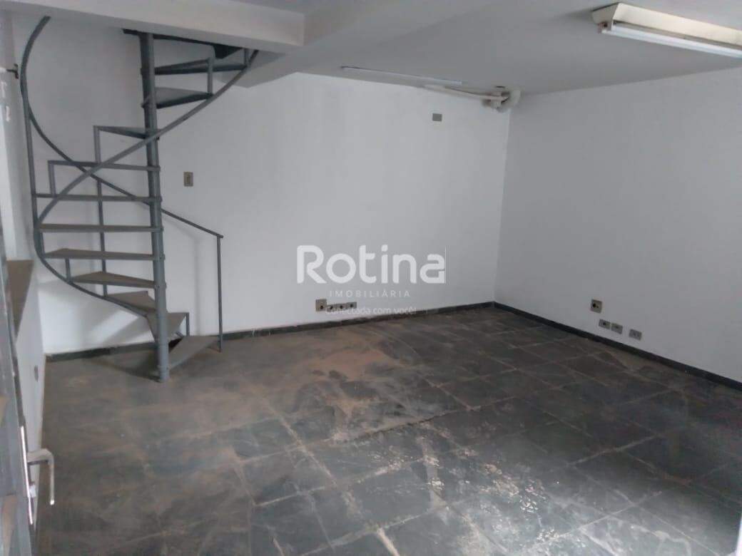 Galpão para alugar, em Uberlândia no bairro Brasil no valor de R$ 10.500,00 - Rotina Imobiliária: 
