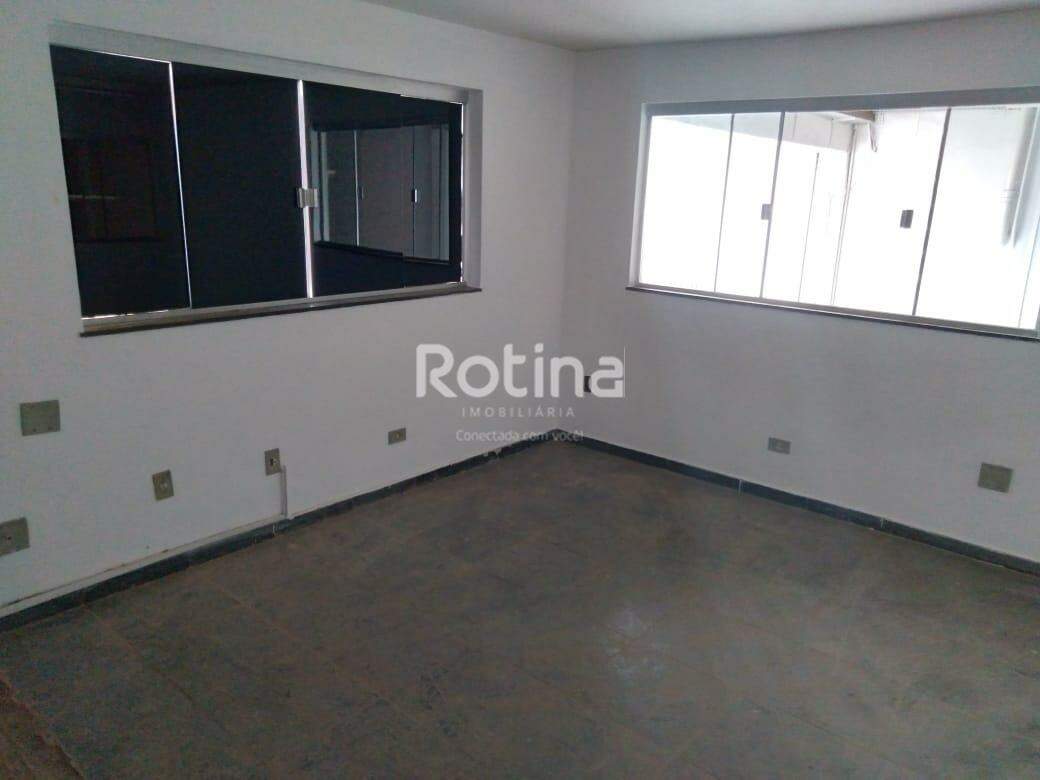 Galpão para alugar, em Uberlândia no bairro Brasil no valor de R$ 10.500,00 - Rotina Imobiliária: 