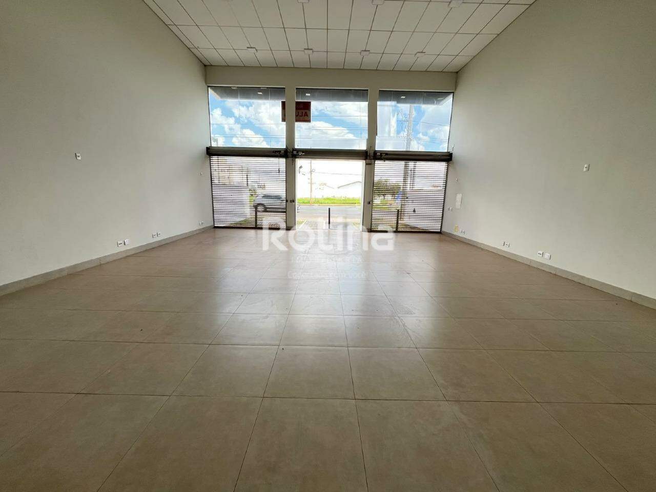Loja para alugar, em Uberlândia no bairro Novo Mundo no valor de R$ 11.000,00 - Rotina Imobiliária: 