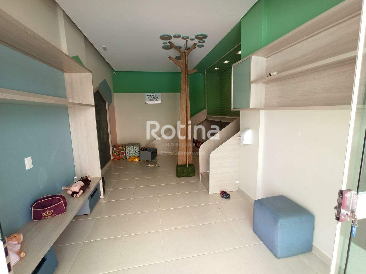 Apartamento para alugar, 2 quartos em Uberlândia no bairro Santa Mônica no valor de R$ 3.000,00 - Rotina Imobiliária: 