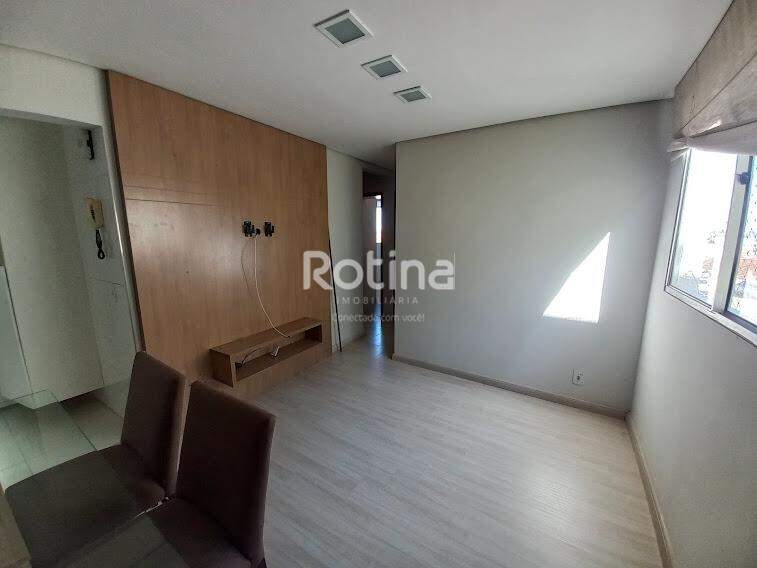 Apartamento para alugar, 3 quartos em Uberlândia no bairro Martins no valor de R$ 1.600,00 - Rotina Imobiliária: 