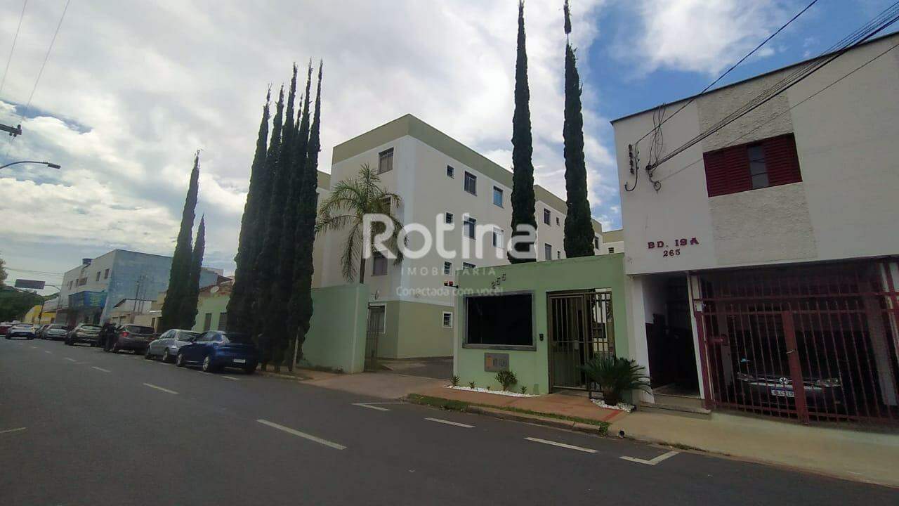 Apartamento para alugar, 3 quartos em Uberlândia no bairro Martins no valor de R$ 1.600,00 - Rotina Imobiliária: 