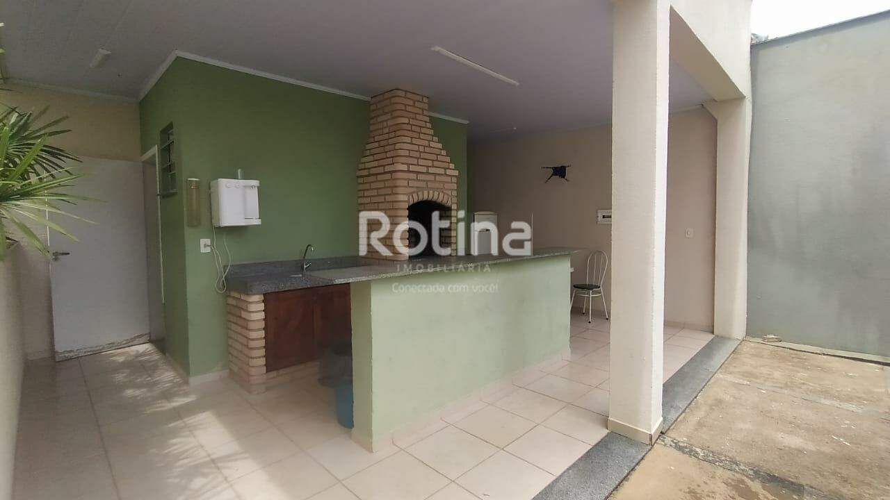 Apartamento para alugar, 3 quartos em Uberlândia no bairro Martins no valor de R$ 1.600,00 - Rotina Imobiliária: 