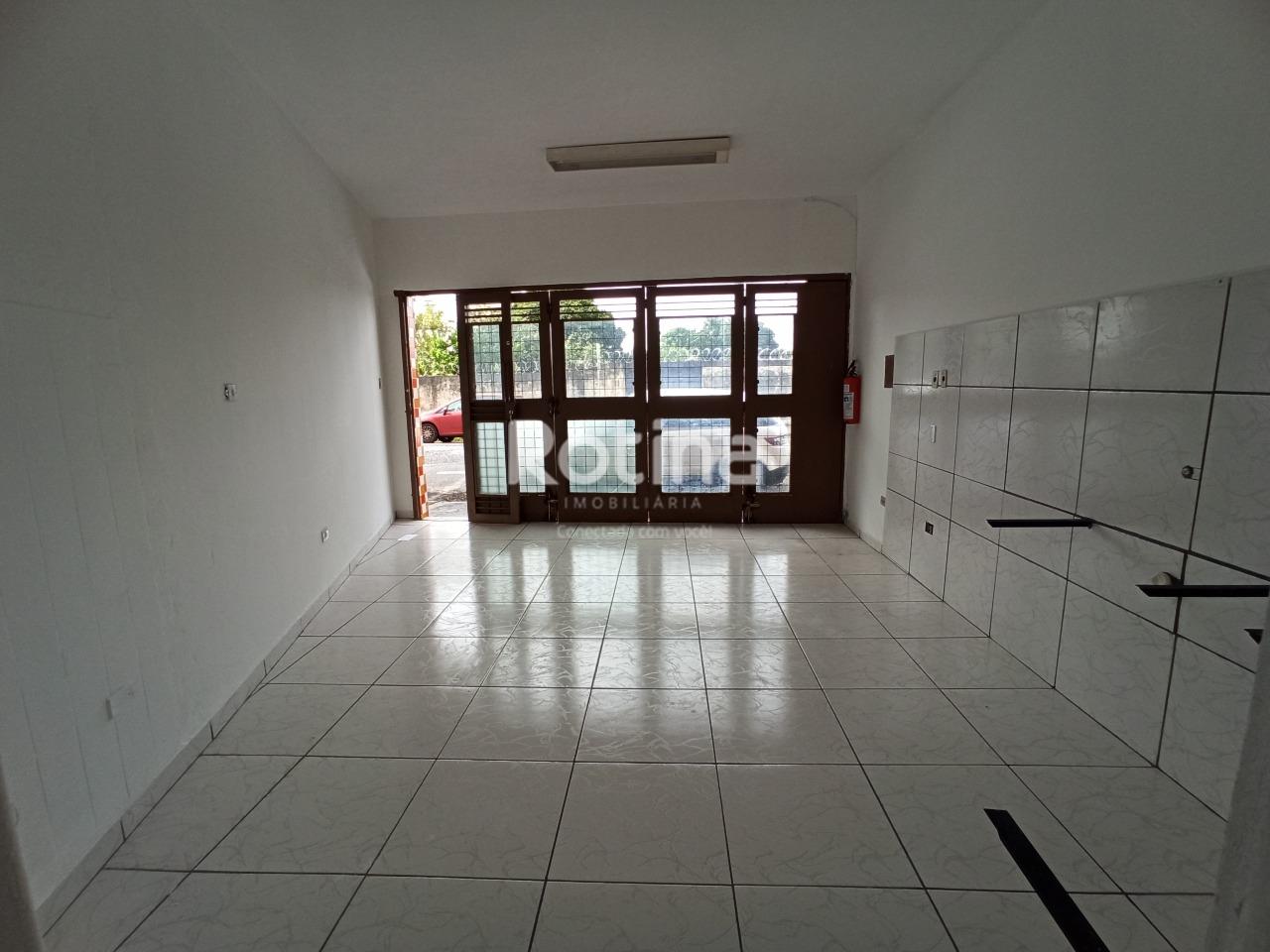 Loja para alugar, em Uberlândia no bairro Centro no valor de R$ 800,00 - Rotina Imobiliária: 