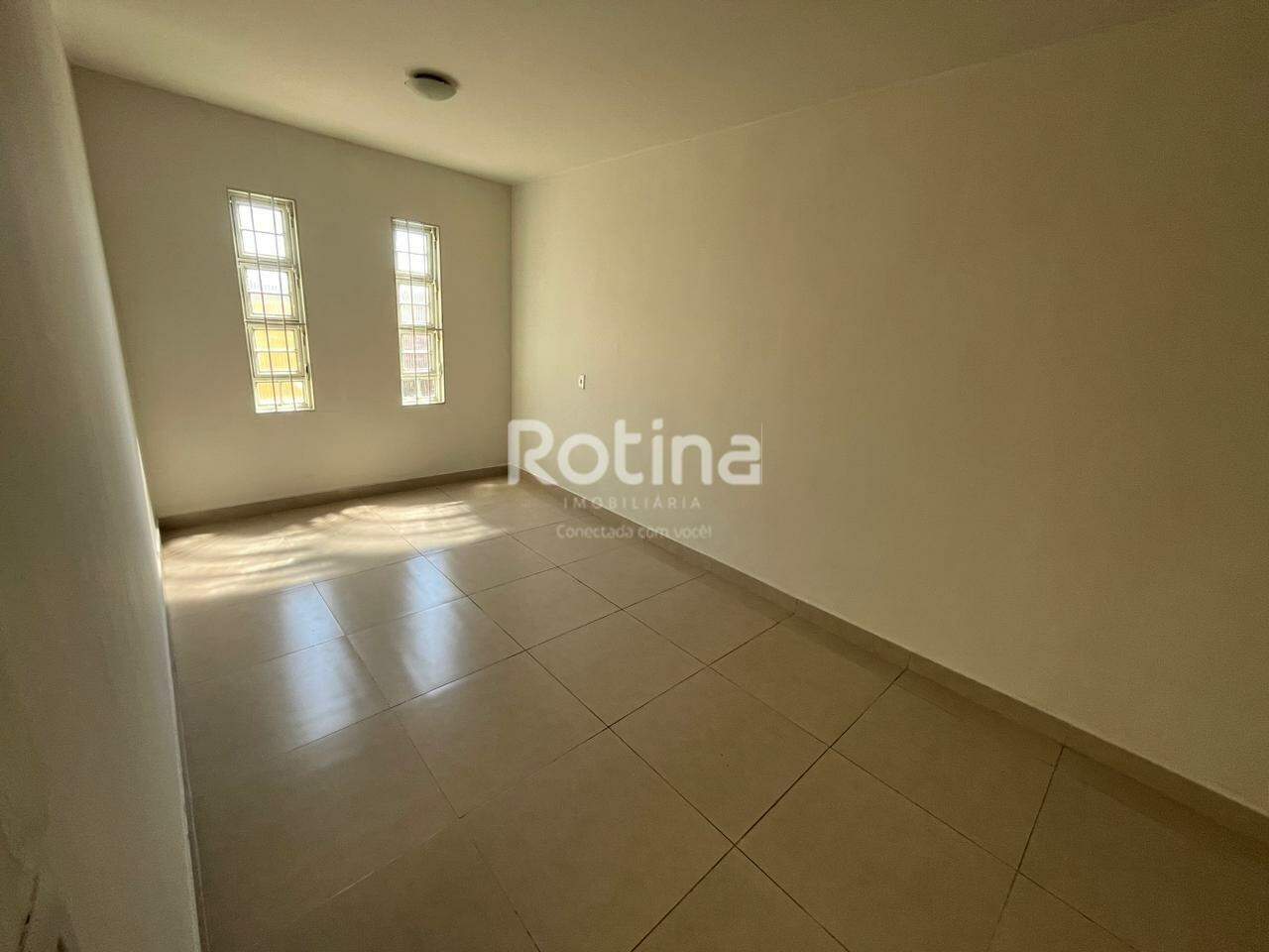 Casa para alugar, 3 quartos em Uberlândia no bairro Tibery no valor de R$ 2.800,00 - Rotina Imobiliária: 