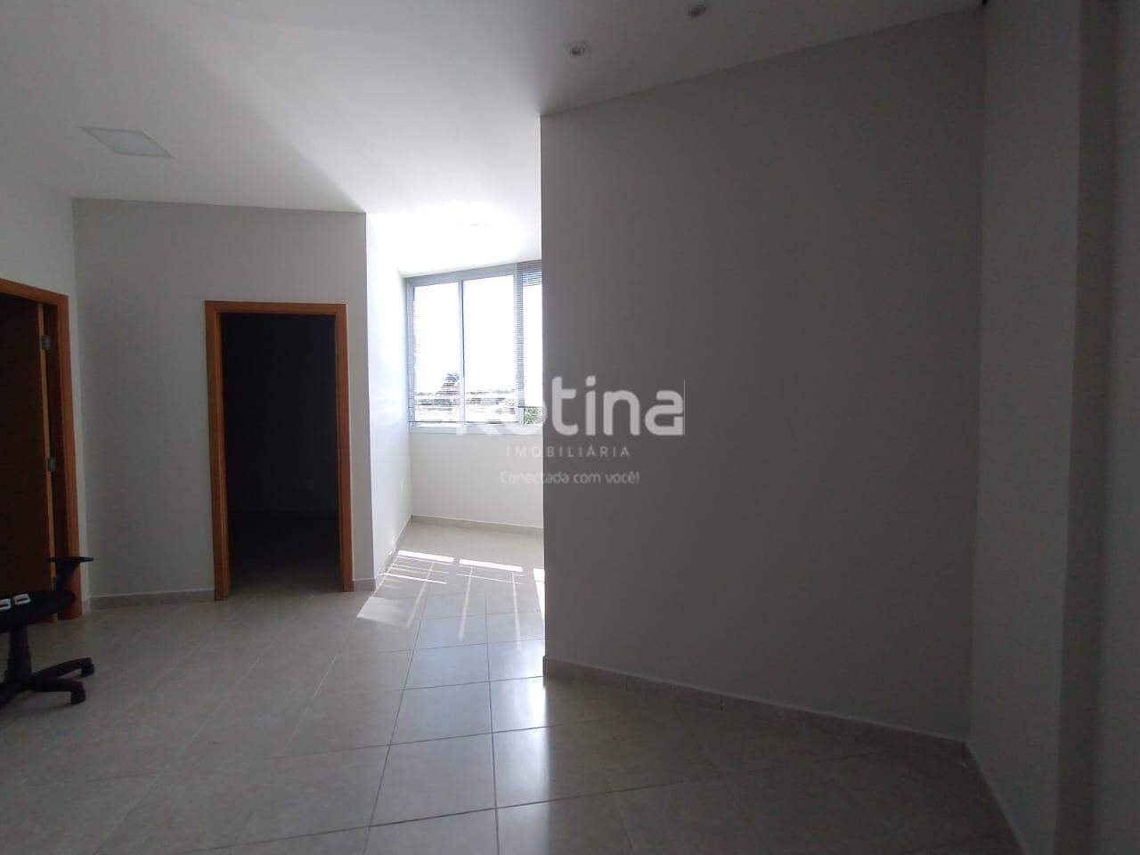 Sala para alugar, 2 quartos em Uberlândia no bairro Tibery no valor de R$ 2.200,00 - Rotina Imobiliária: 