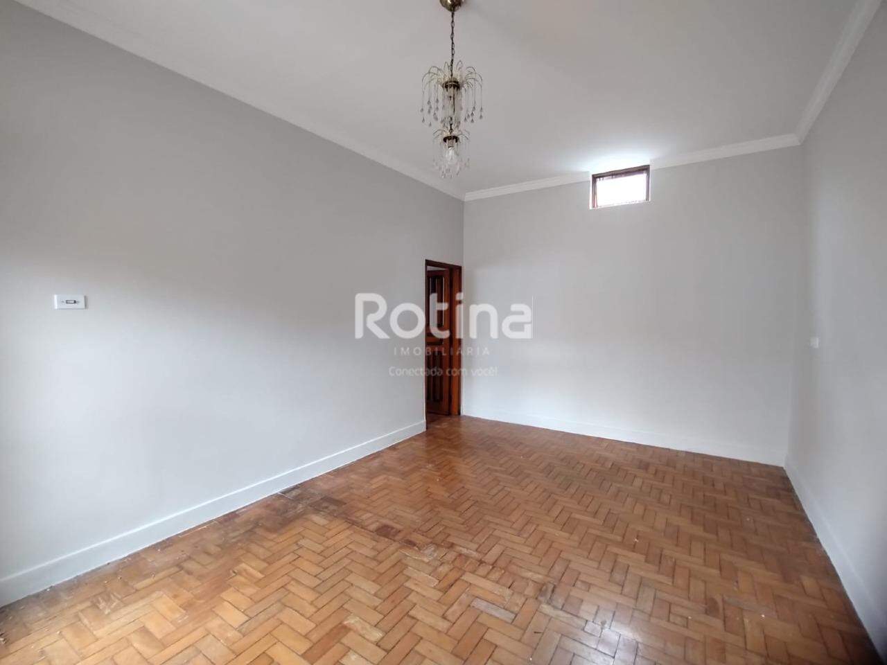 Casa para alugar, 3 quartos em Uberlândia no bairro Nossa Senhora Aparecida no valor de R$ 2.200,00 - Rotina Imobiliária: 