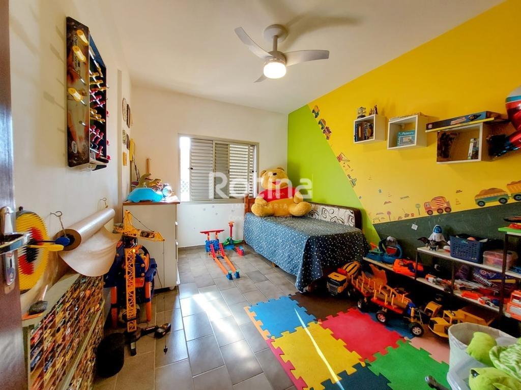 Apartamento à venda, 3 quartos em Uberlândia no bairro Santa Maria no valor de R$ 400.000,00 - Rotina Imobiliária: 