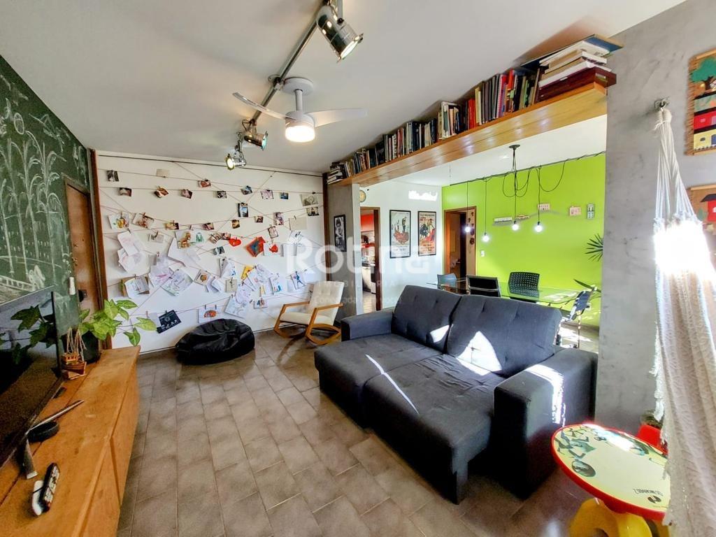 Apartamento à venda, 3 quartos em Uberlândia no bairro Santa Maria no valor de R$ 400.000,00 - Rotina Imobiliária: 