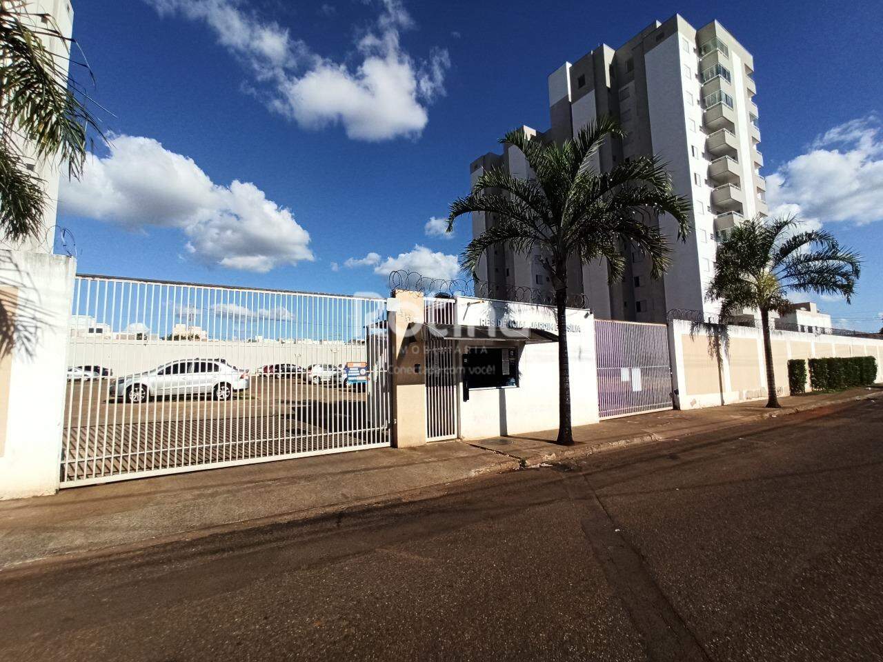 Apartamento para alugar, 2 quartos em Uberlândia no bairro Jardim Brasília no valor de R$ 950,00 - Rotina Imobiliária: 