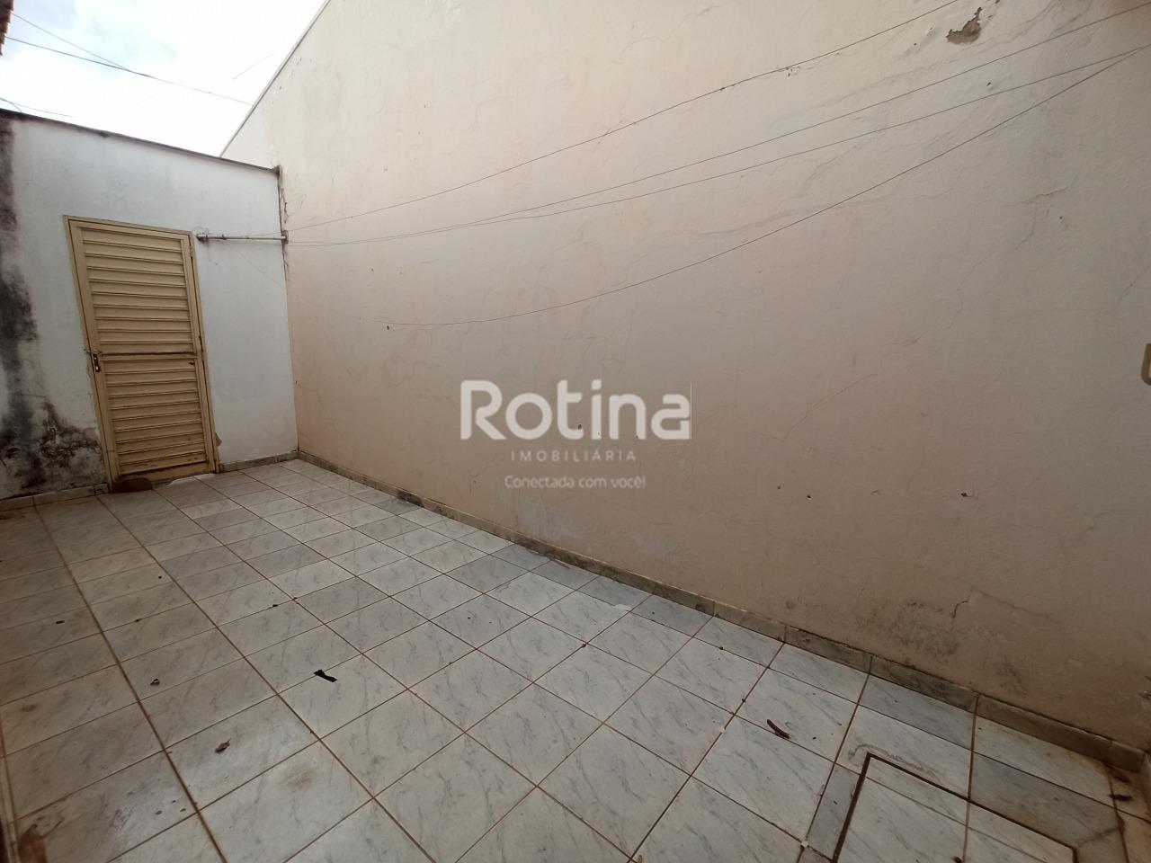 Casa para alugar, 2 quartos em Uberlândia no bairro Santa Mônica no valor de R$ 1.400,00 - Rotina Imobiliária: 