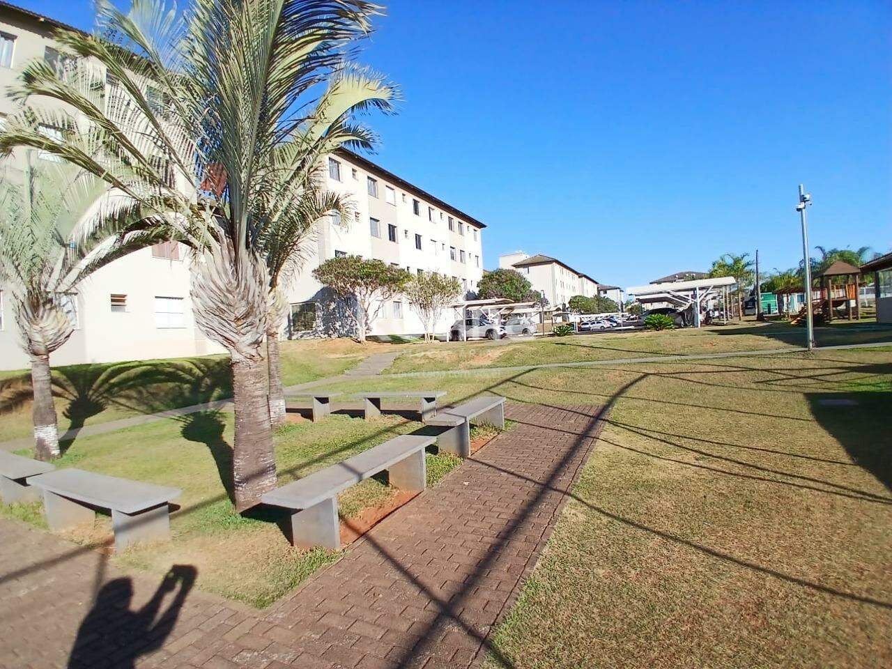 Apartamento para alugar, 2 quartos em Uberlândia no bairro Mansour no valor de R$ 750,00 - Rotina Imobiliária: 