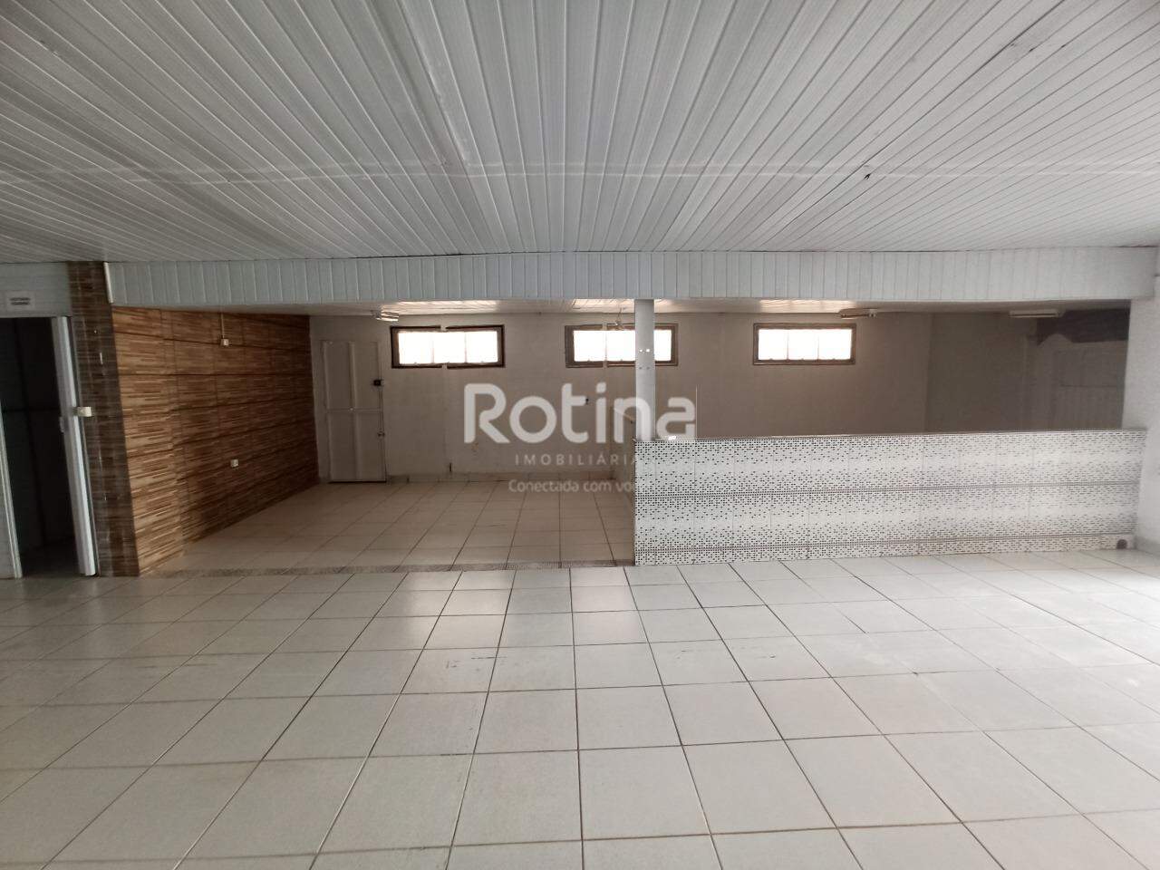 Loja para alugar, em Uberlândia no bairro Nossa Senhora das Graças no valor de R$ 4.000,00 - Rotina Imobiliária: 