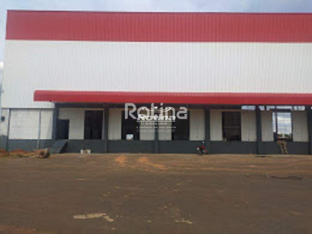 Galpão para alugar, em Uberlândia no bairro Distrito Industrial no valor de R$ 25.000,00 - Rotina Imobiliária: 