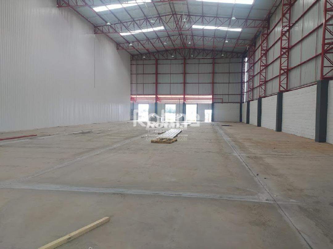 Galpão para alugar, em Uberlândia no bairro Distrito Industrial no valor de R$ 25.000,00 - Rotina Imobiliária: 