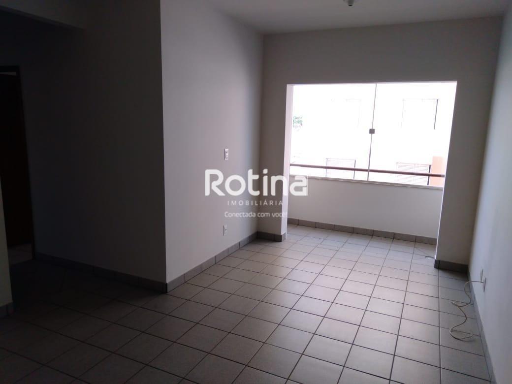 Apartamento para alugar, 3 quartos em Uberlândia no bairro Martins no valor de R$ 1.800,00 - Rotina Imobiliária: 