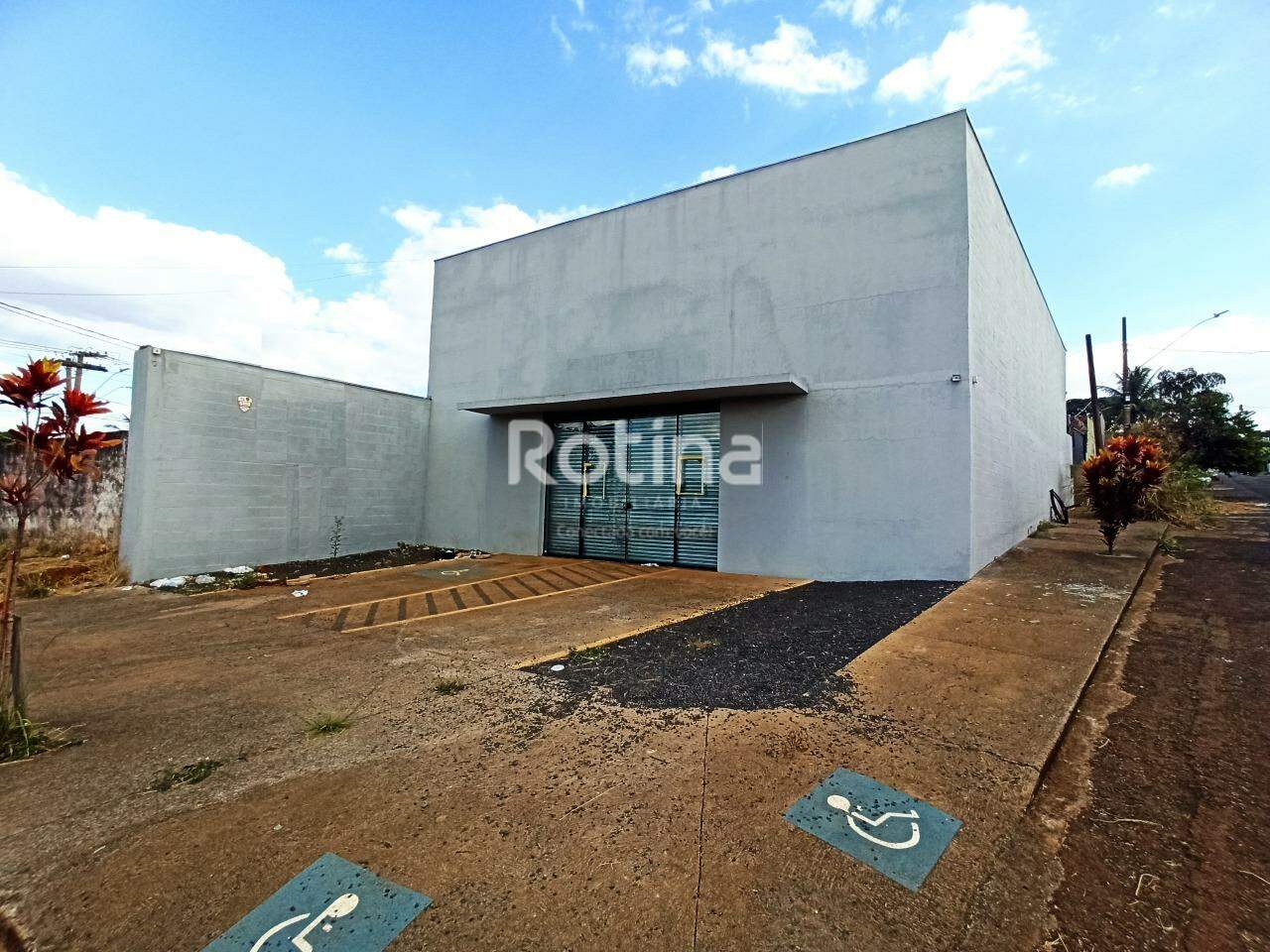 Galpão para alugar, em Uberlândia no bairro Dona Zulmira no valor de R$ 5.000,00 - Rotina Imobiliária: 