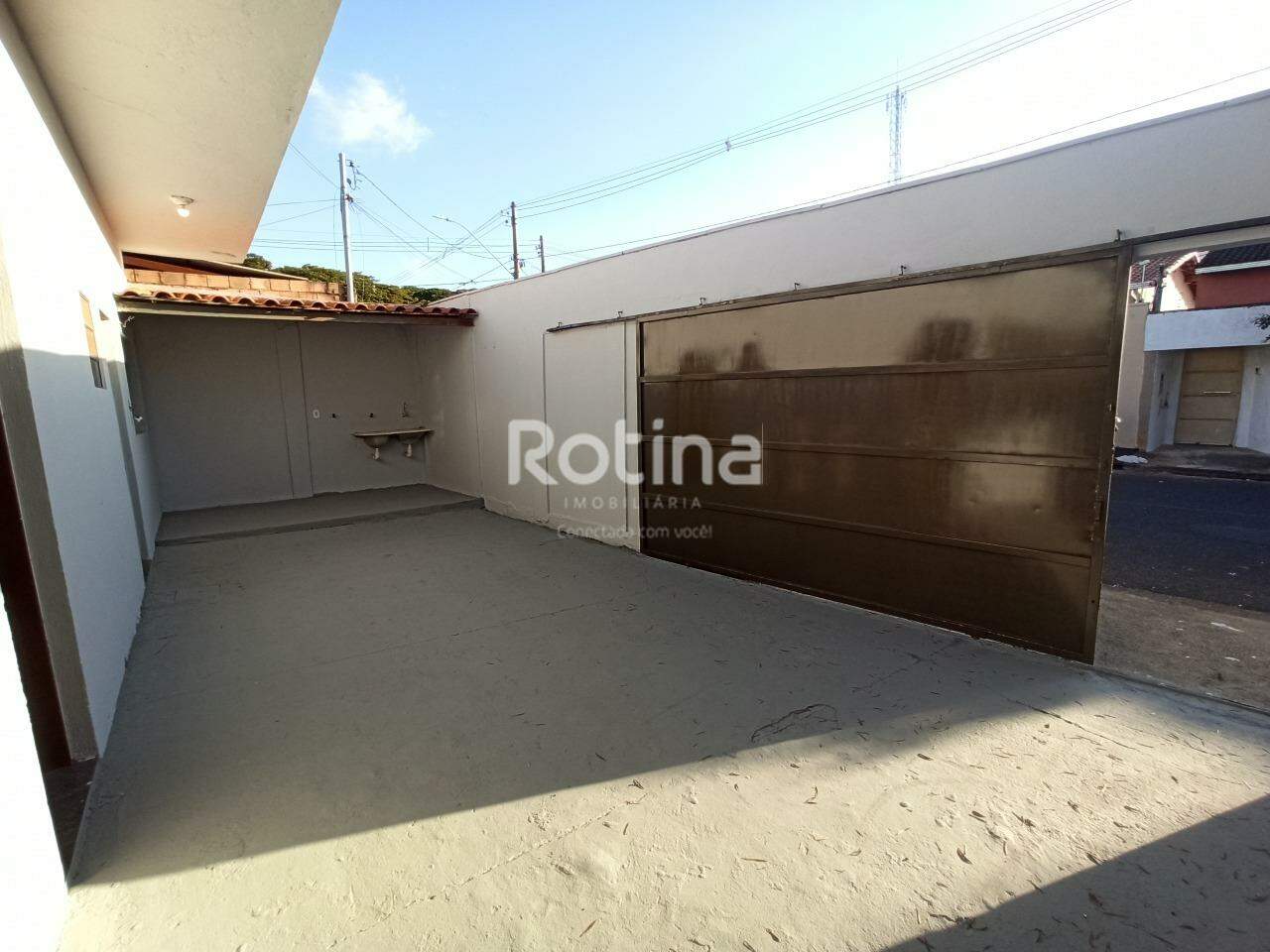 Casa para alugar, 3 quartos em Uberlândia no bairro Jardim Europa no valor de R$ 1.400,00 - Rotina Imobiliária: 