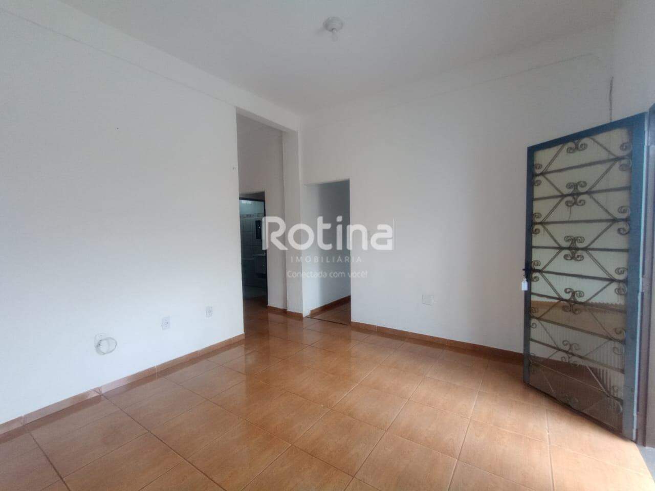 Casa para alugar, 3 quartos em Uberlândia no bairro Jardim Europa no valor de R$ 1.400,00 - Rotina Imobiliária: 
