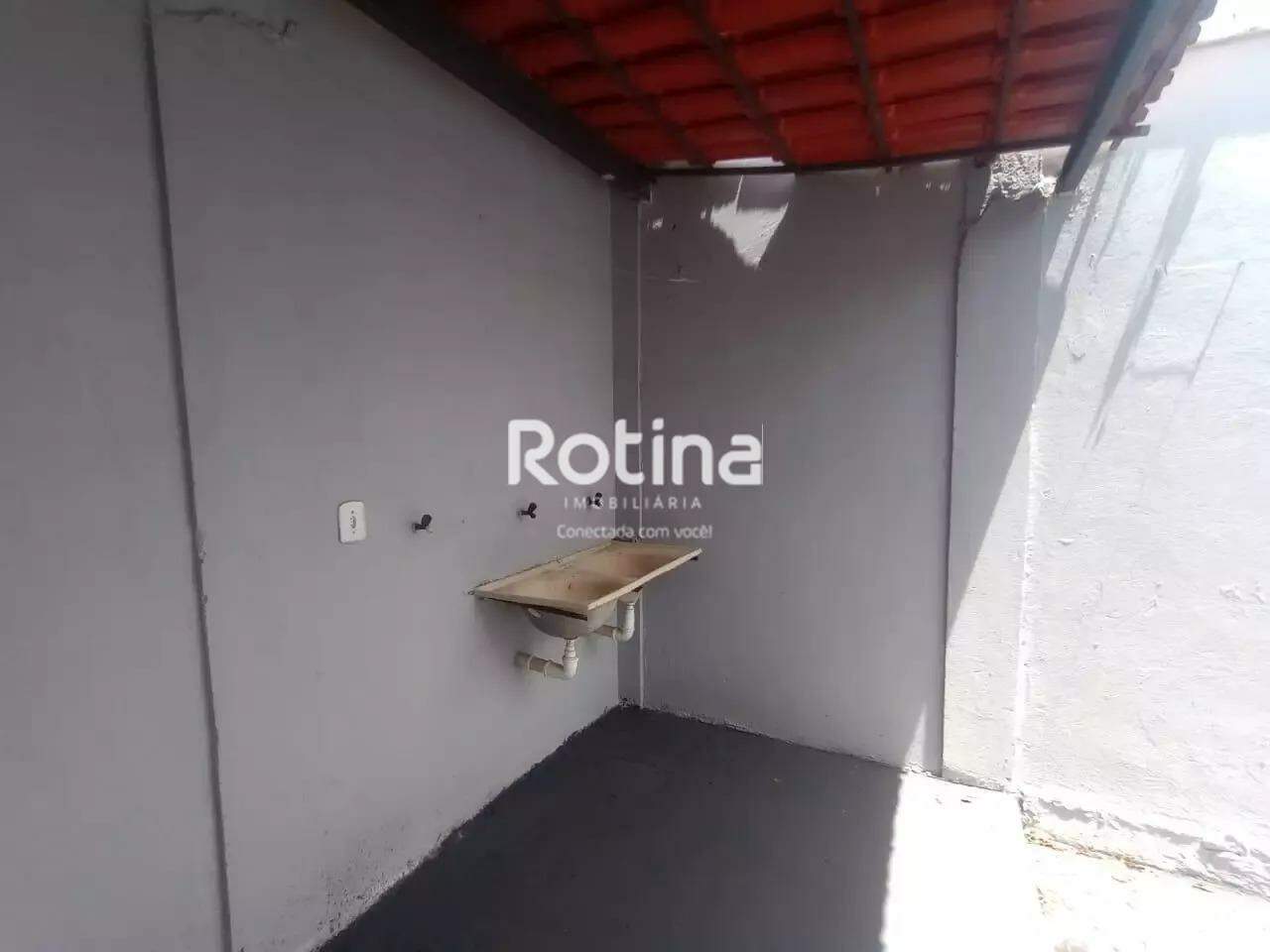 Casa para alugar, 3 quartos em Uberlândia no bairro Jardim Europa no valor de R$ 1.400,00 - Rotina Imobiliária: 