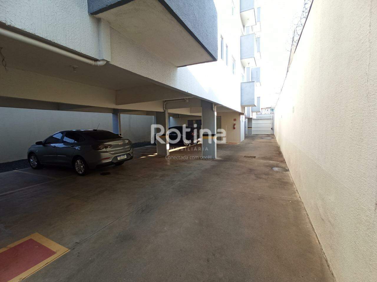 Apartamento para alugar, 2 quartos em Uberlândia no bairro Umuarama no valor de R$ 1.980,00 - Rotina Imobiliária: 
