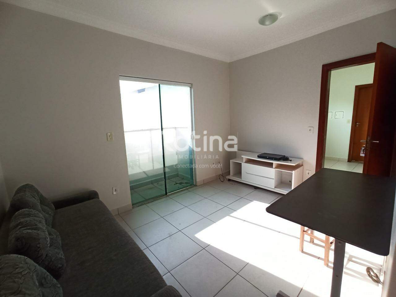 Apartamento para alugar, 2 quartos em Uberlândia no bairro Umuarama no valor de R$ 1.980,00 - Rotina Imobiliária: 