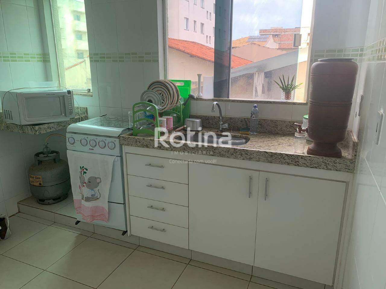Apartamento para alugar, 2 quartos em Uberlândia no bairro Umuarama no valor de R$ 1.980,00 - Rotina Imobiliária: 