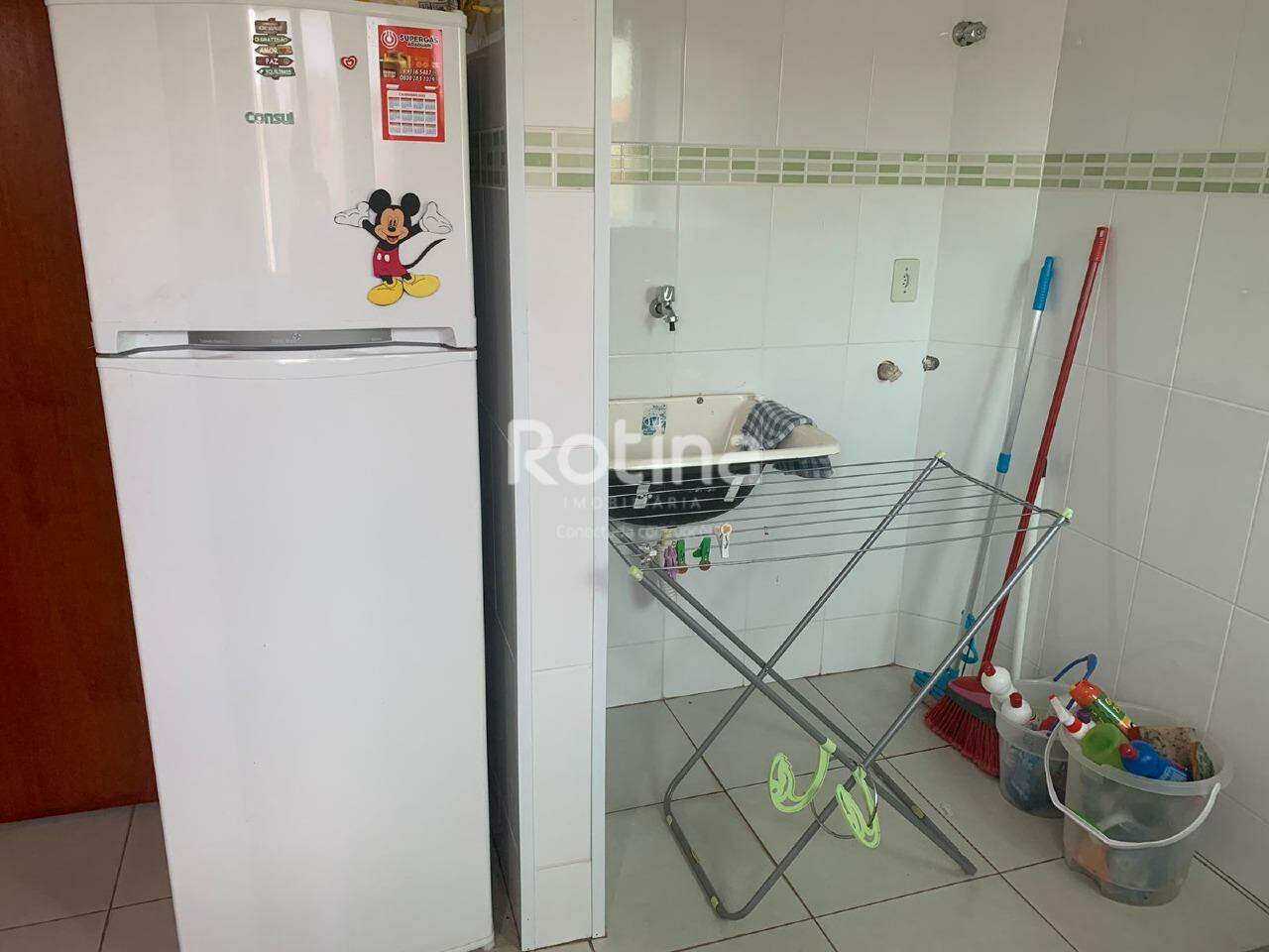 Apartamento para alugar, 2 quartos em Uberlândia no bairro Umuarama no valor de R$ 1.980,00 - Rotina Imobiliária: 