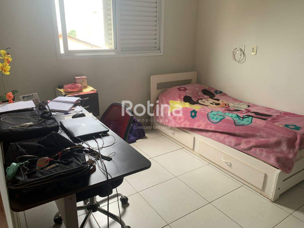 Apartamento para alugar, 2 quartos em Uberlândia no bairro Umuarama no valor de R$ 1.980,00 - Rotina Imobiliária: 