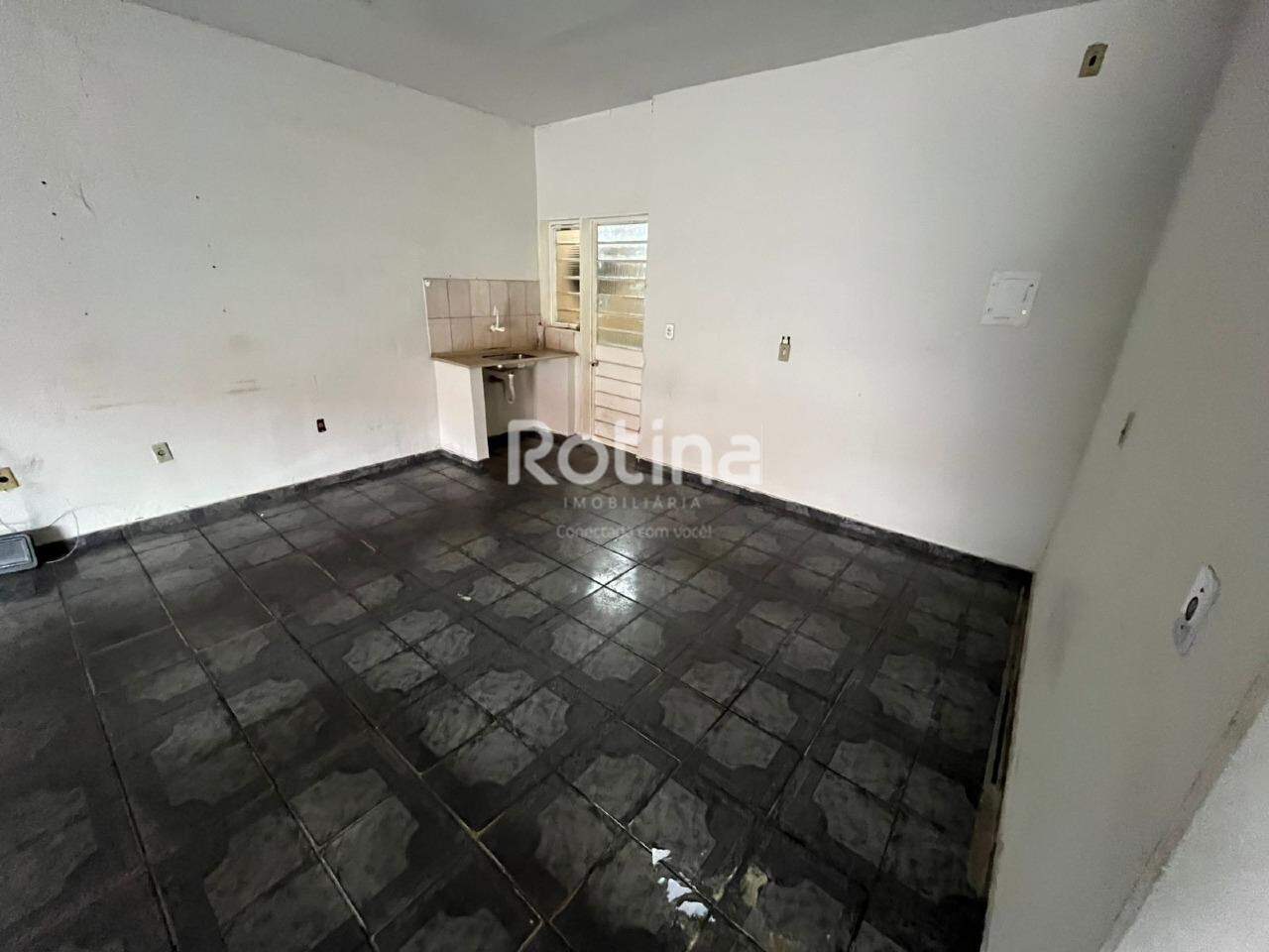 Loja para alugar, em Uberlândia no bairro Santa Mônica no valor de R$ 1.600,00 - Rotina Imobiliária: 