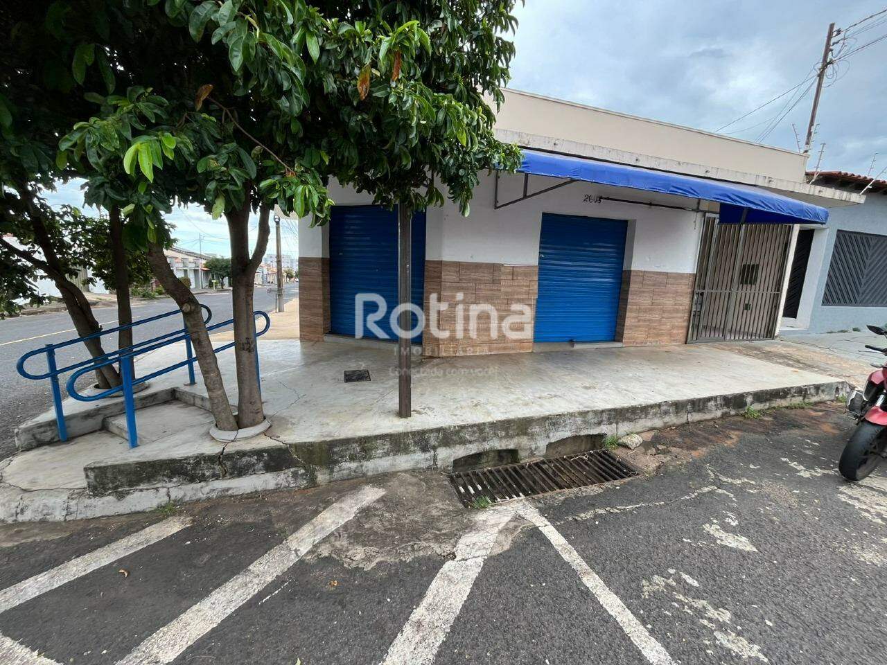Loja para alugar, em Uberlândia no bairro Santa Mônica no valor de R$ 1.600,00 - Rotina Imobiliária: 