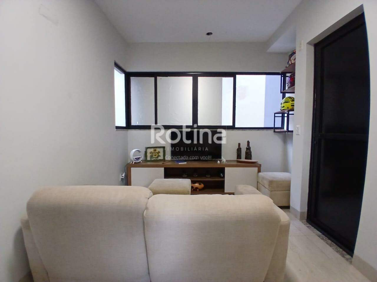 Apartamento para alugar, 2 quartos em Uberlândia no bairro Umuarama no valor de R$ 2.150,00 - Rotina Imobiliária: 