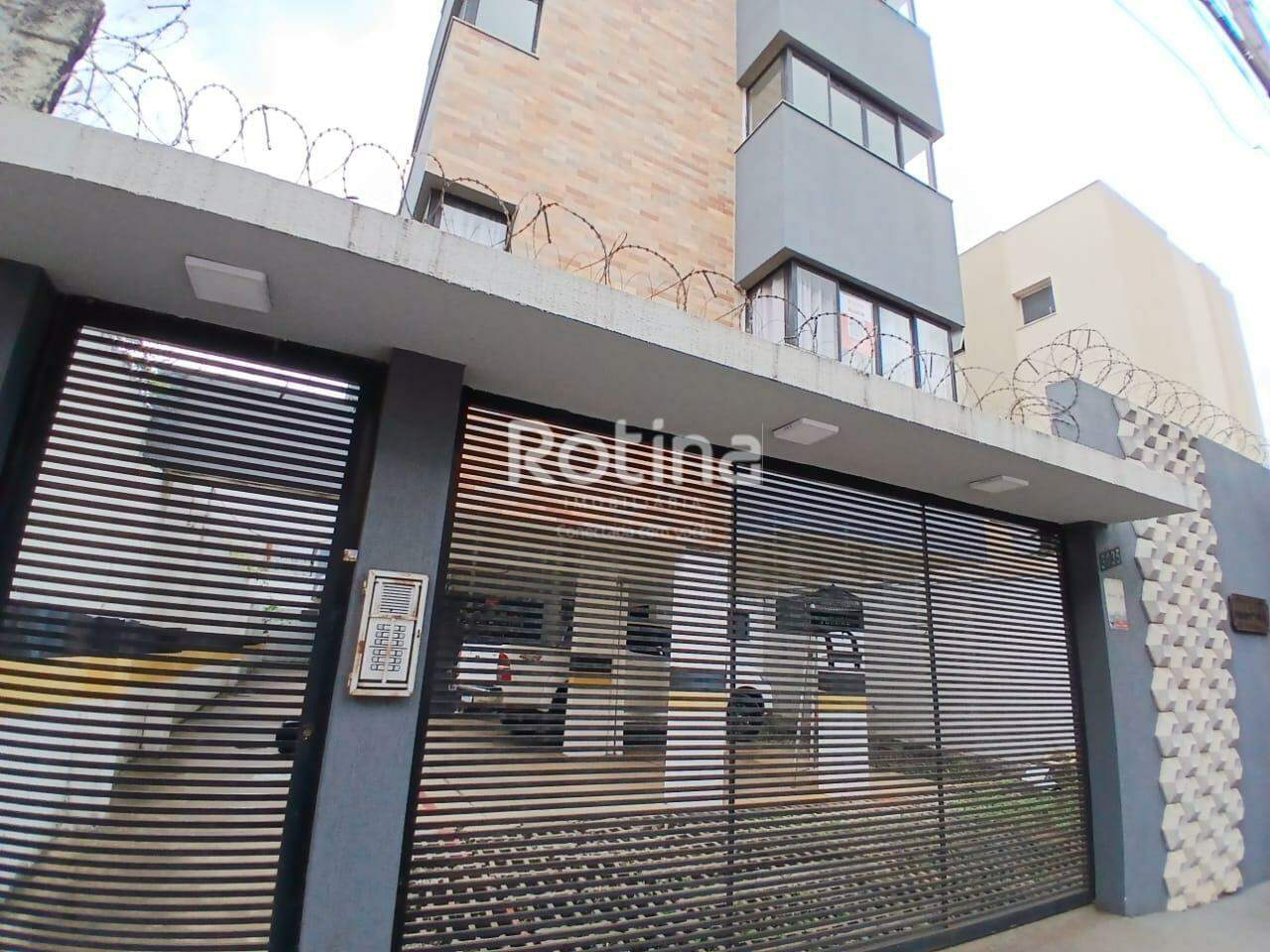 Apartamento para alugar, 2 quartos em Uberlândia no bairro Umuarama no valor de R$ 2.750,00 - Rotina Imobiliária: 