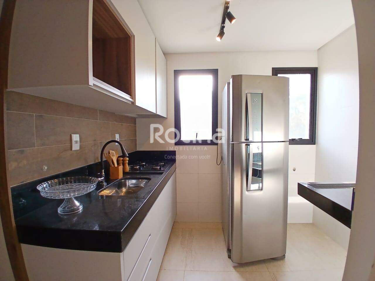 Apartamento para alugar, 2 quartos em Uberlândia no bairro Umuarama no valor de R$ 2.750,00 - Rotina Imobiliária: 