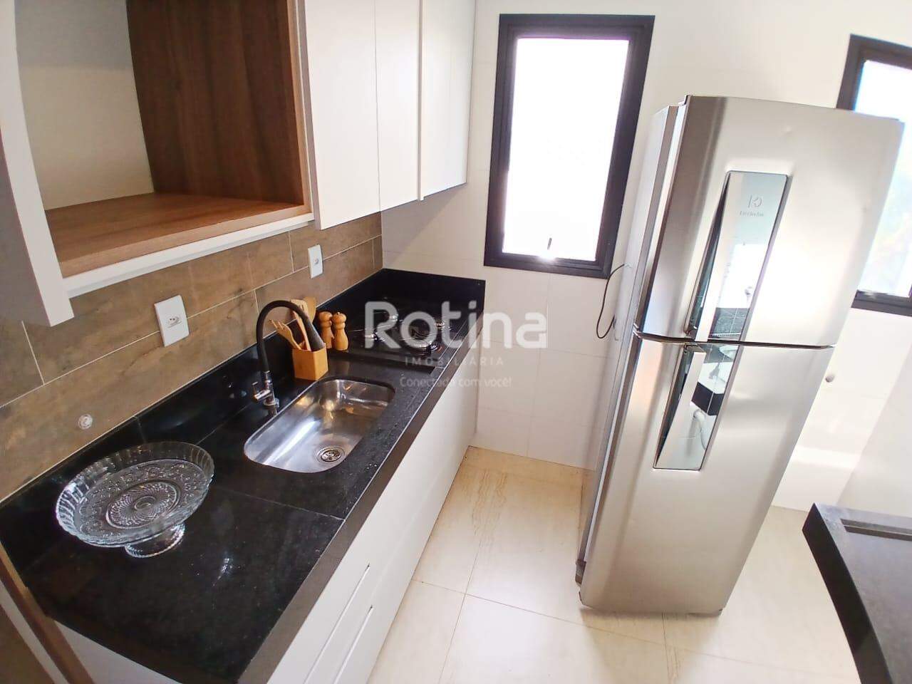 Apartamento para alugar, 2 quartos em Uberlândia no bairro Umuarama no valor de R$ 2.750,00 - Rotina Imobiliária: 