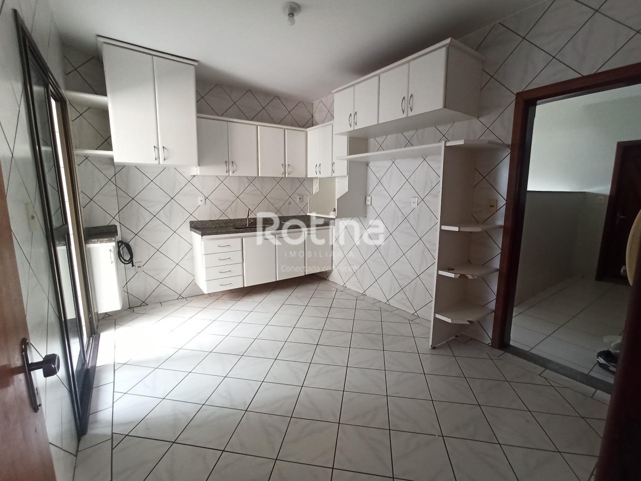 Apartamento para alugar, 3 quartos em Uberlândia no bairro Santa Mônica no valor de R$ 2.000,00 - Rotina Imobiliária: 