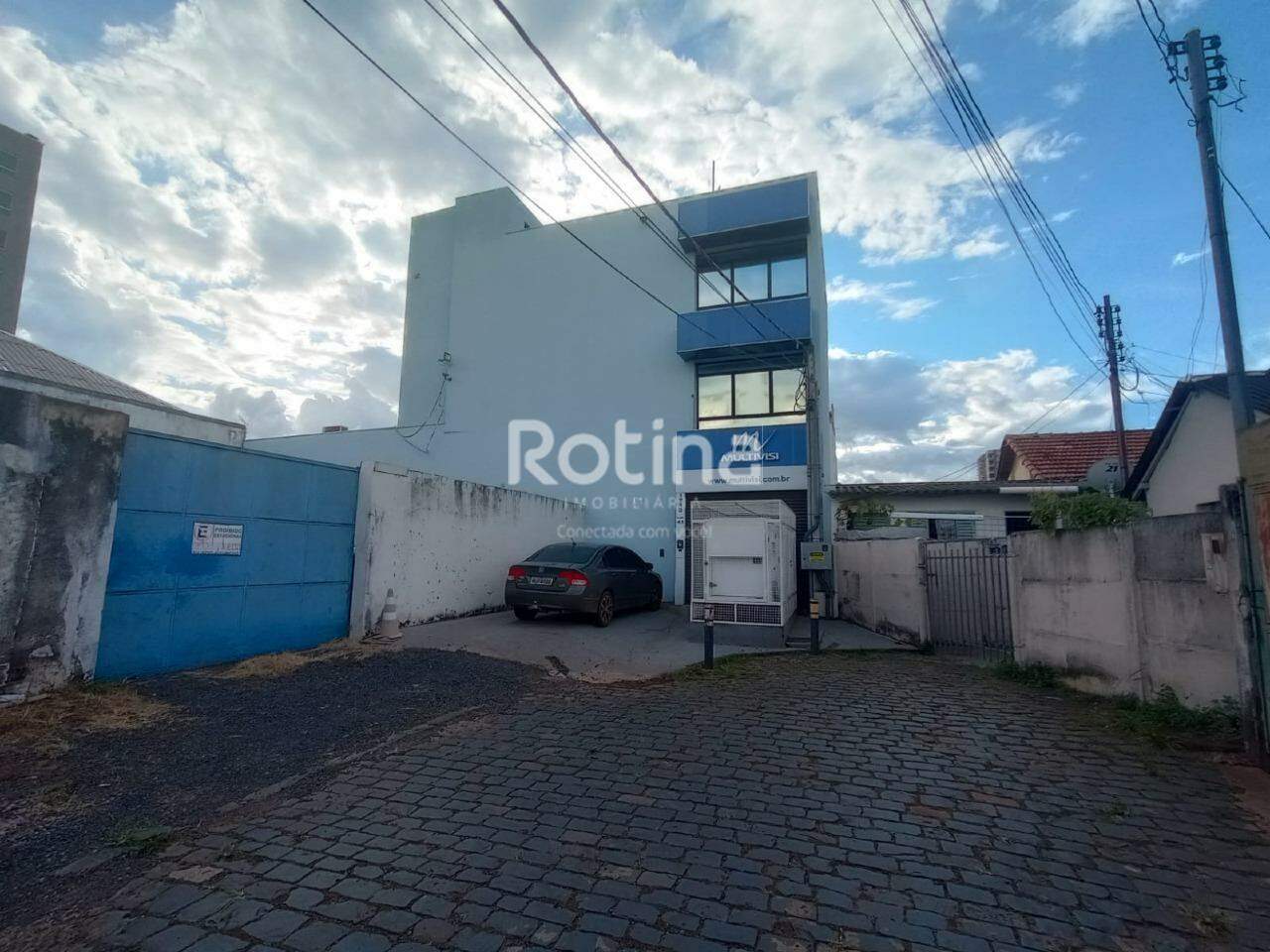 Loja para alugar, em Uberlândia no bairro Nossa Senhora Aparecida no valor de R$ 15.000,00 - Rotina Imobiliária: 