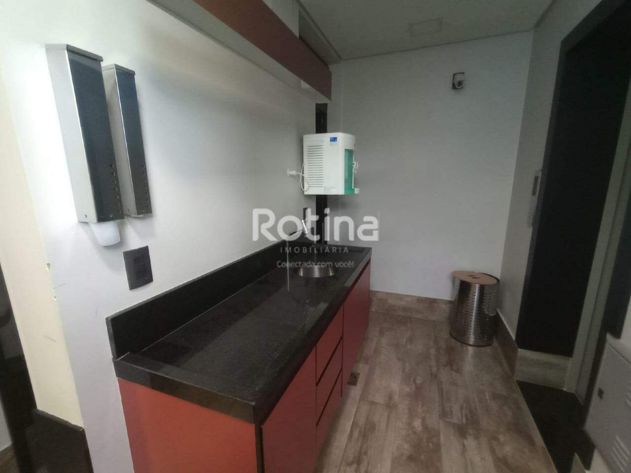Loja para alugar, em Uberlândia no bairro Nossa Senhora Aparecida no valor de R$ 15.000,00 - Rotina Imobiliária: 