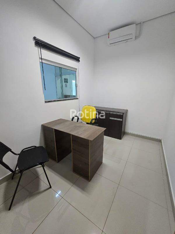 Prédio Inteiro para alugar, em Uberlândia no bairro Brasil no valor de R$ 25.000,00 - Rotina Imobiliária: 