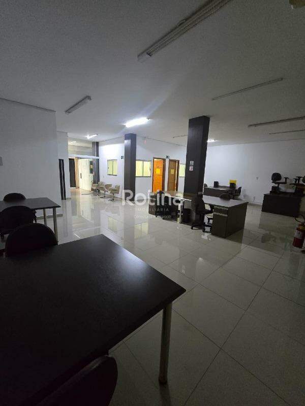 Prédio Inteiro para alugar, em Uberlândia no bairro Brasil no valor de R$ 25.000,00 - Rotina Imobiliária: 