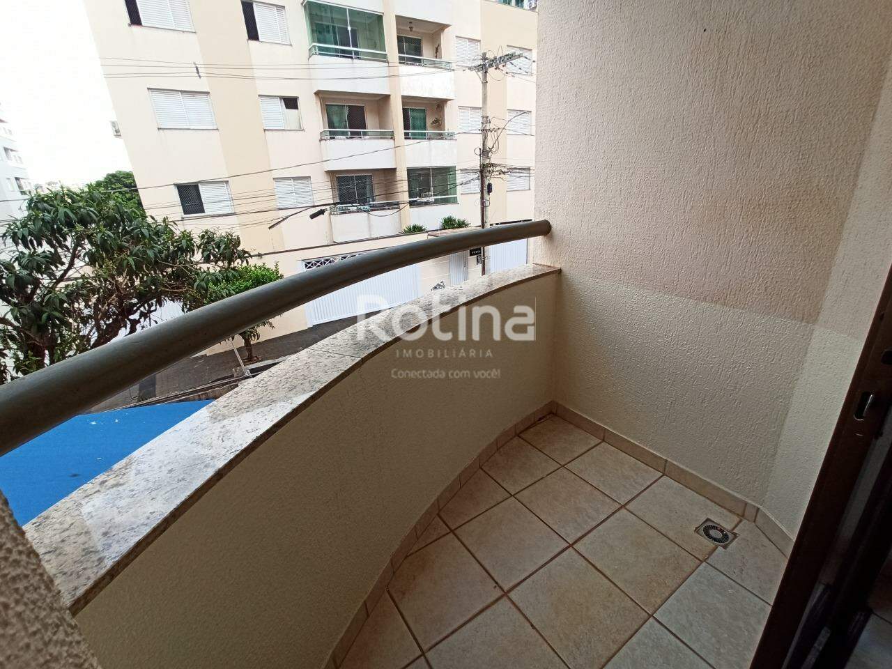 Apartamento para alugar, 2 quartos em Uberlândia no bairro Patrimônio no valor de R$ 1.800,00 - Rotina Imobiliária: 