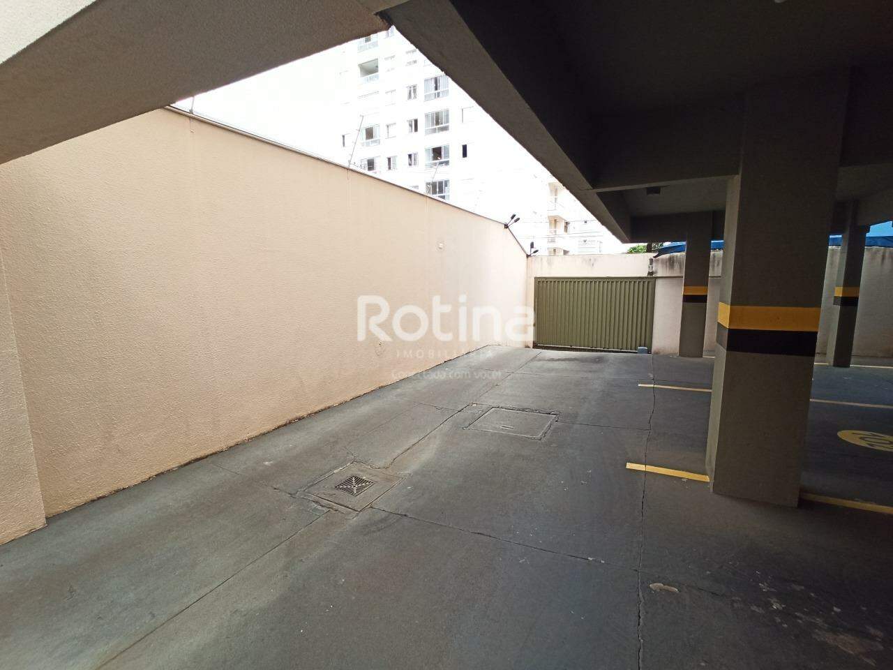 Apartamento para alugar, 2 quartos em Uberlândia no bairro Patrimônio no valor de R$ 1.800,00 - Rotina Imobiliária: 