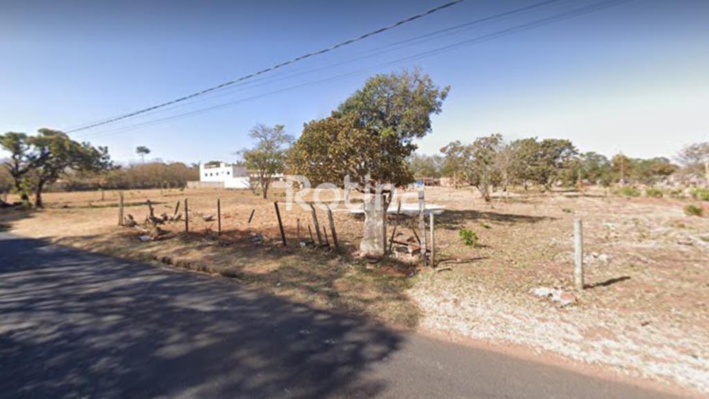 Área à venda, em Uberlândia no bairro Panorama no valor de R$ 980.000,00 - Rotina Imobiliária: 