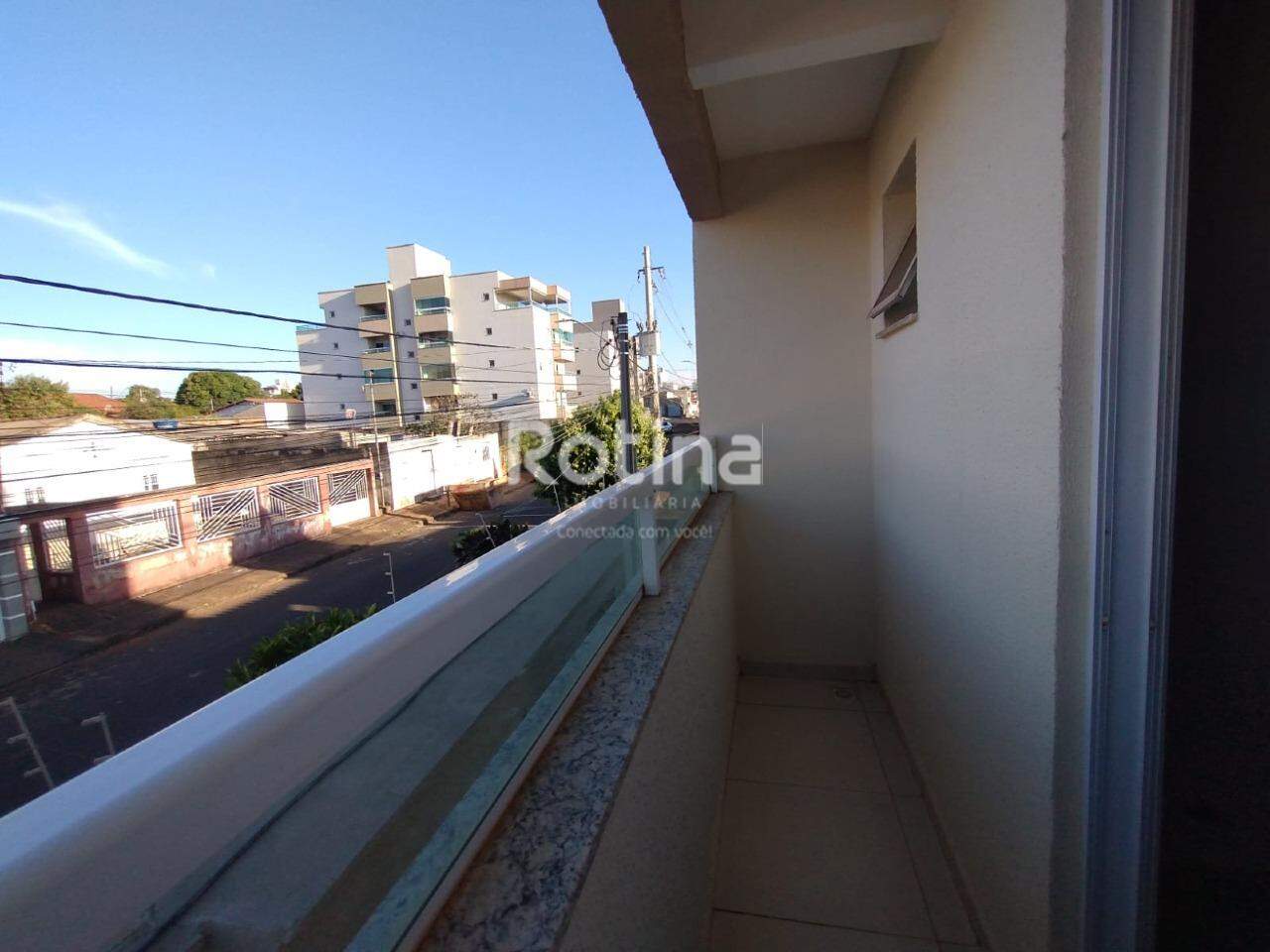 Apartamento para alugar, 2 quartos em Uberlândia no bairro Segismundo Pereira no valor de R$ 1.200,00 - Rotina Imobiliária: 