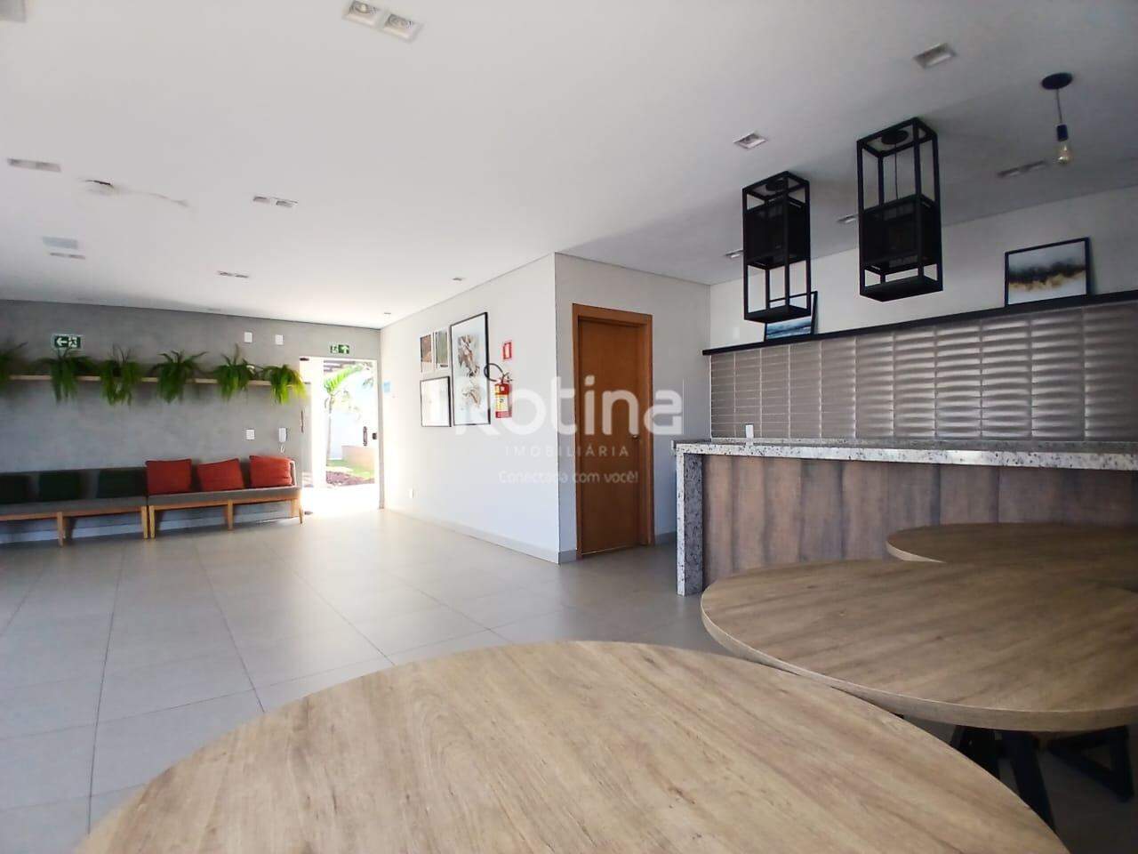 Apartamento para alugar, 2 quartos em Uberlândia no bairro Grand Ville no valor de R$ 1.200,00 - Rotina Imobiliária: 