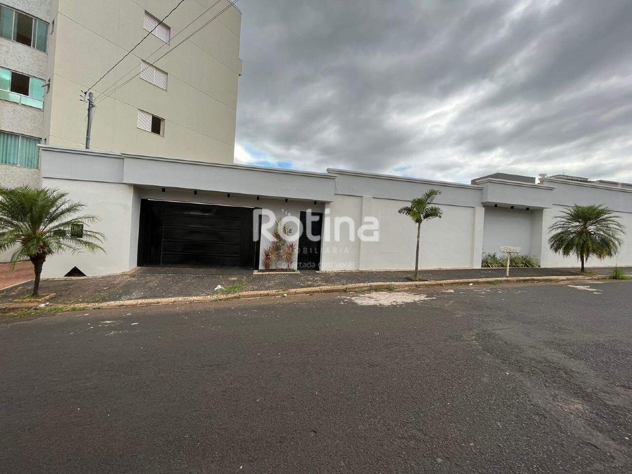 Casa para alugar, 3 quartos em Uberlândia no bairro Tubalina no valor de R$ 6.000,00 - Rotina Imobiliária: 
