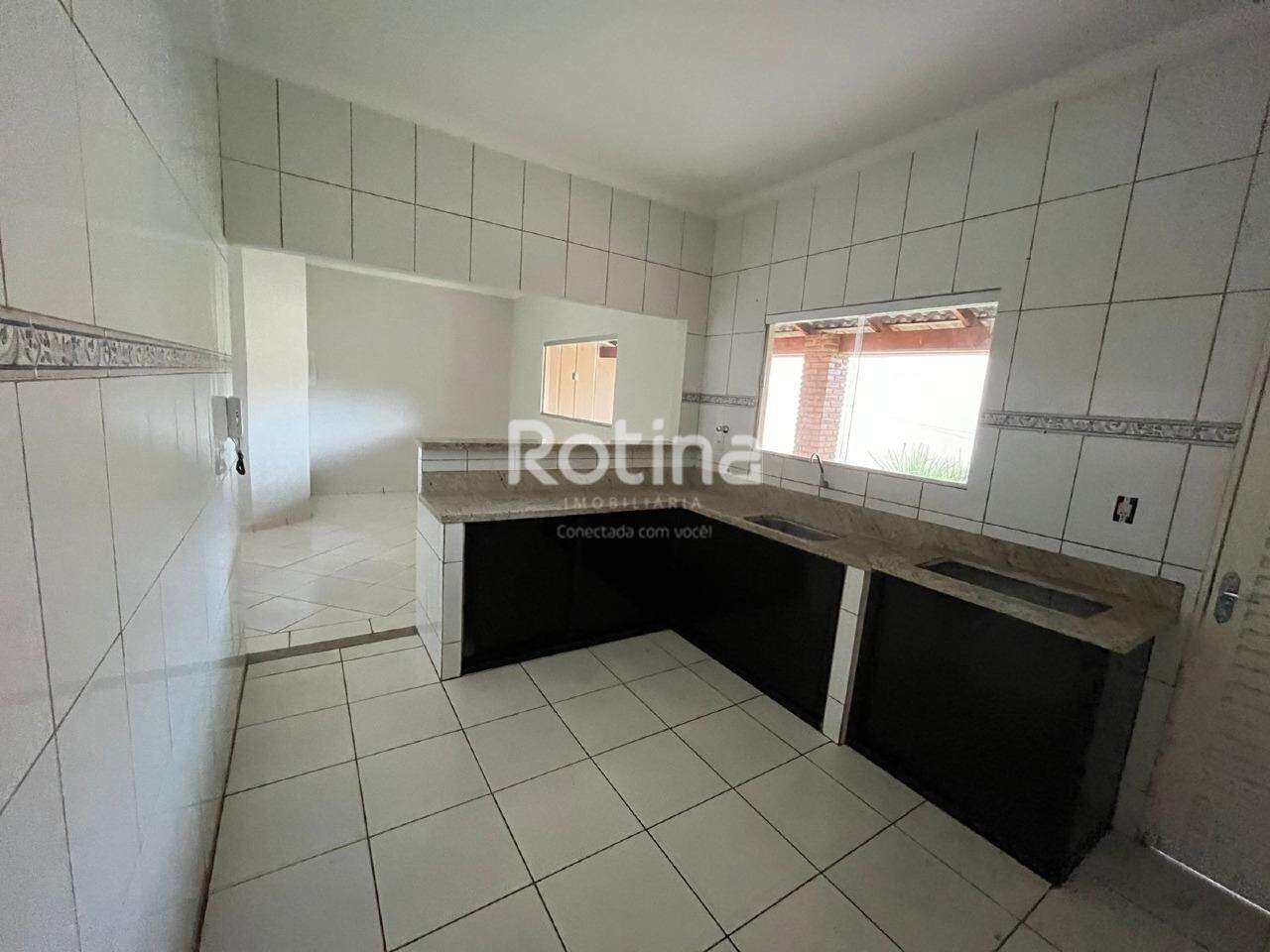 Casa para alugar, 3 quartos em Uberlândia no bairro Tubalina no valor de R$ 6.000,00 - Rotina Imobiliária: 