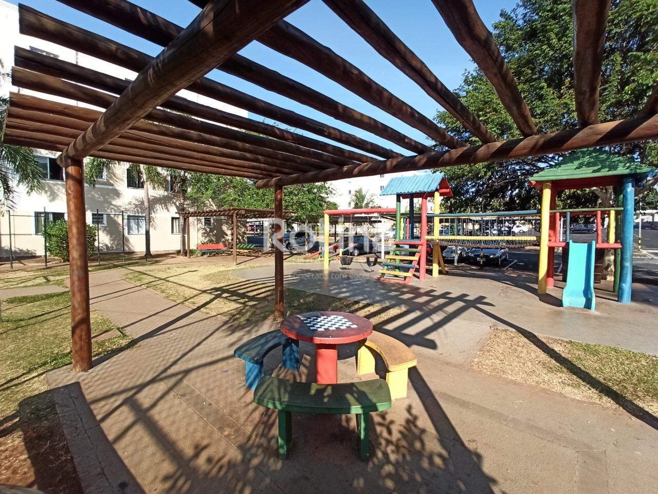 Apartamento para alugar, 2 quartos em Uberlândia no bairro Jaraguá no valor de R$ 1.200,00 - Rotina Imobiliária: 