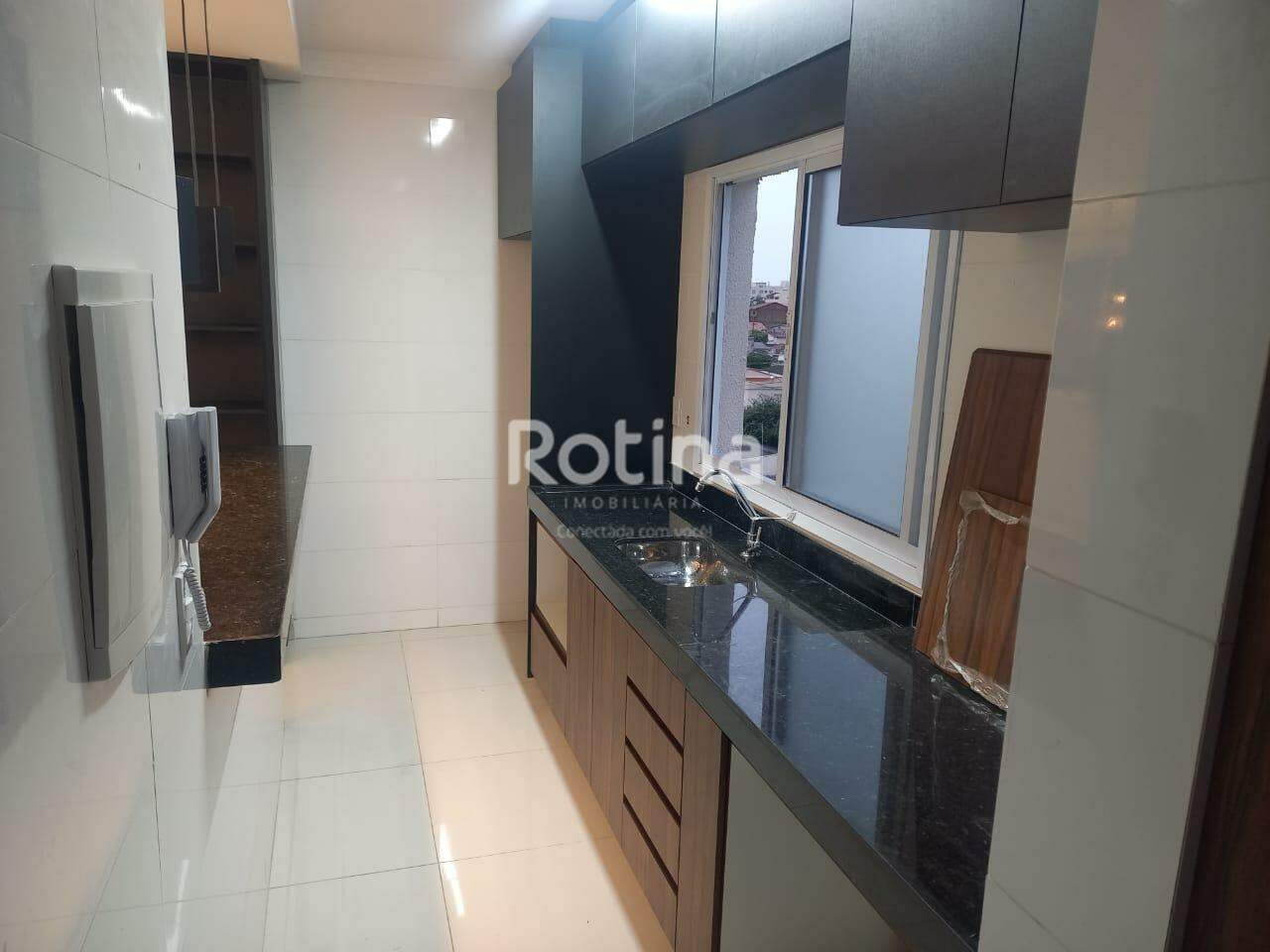 Apartamento para alugar, 3 quartos em Uberlândia no bairro Saraiva no valor de R$ 2.900,00 - Rotina Imobiliária: 
